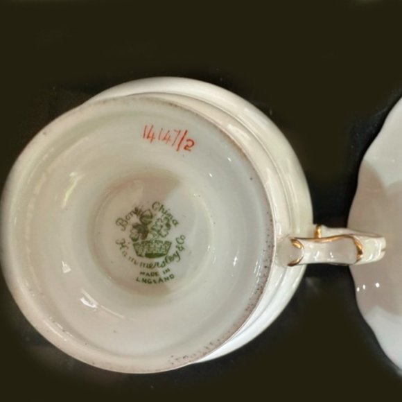 Vintage Hammersley Red / Gold Floral Teacup & Sauce - Picture 5 of 5